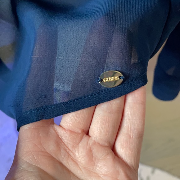 Sheer GUESS Blouse Size Small - Picture 4 of 7